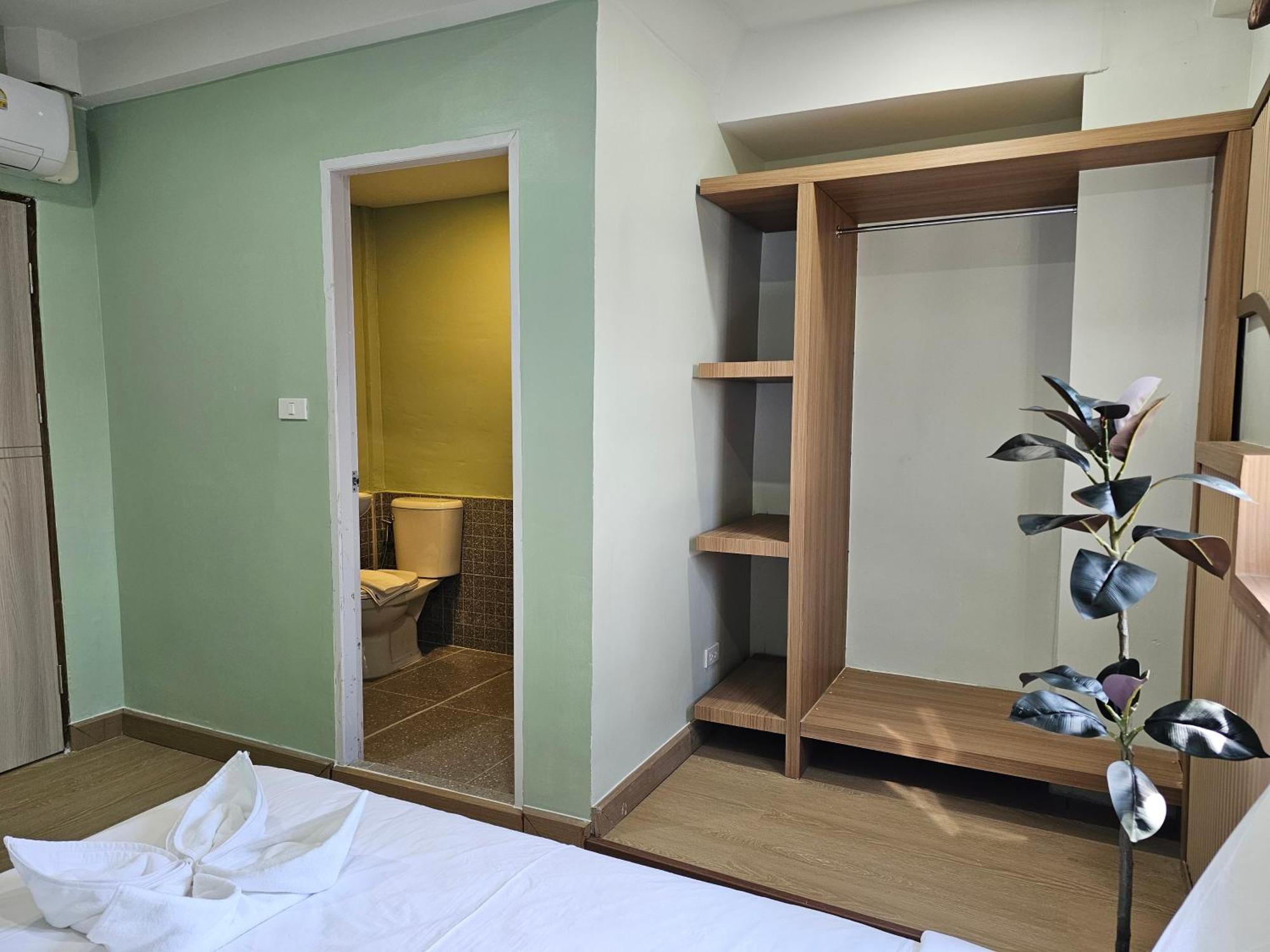 Lub Nai Hostel Patong Chambre photo