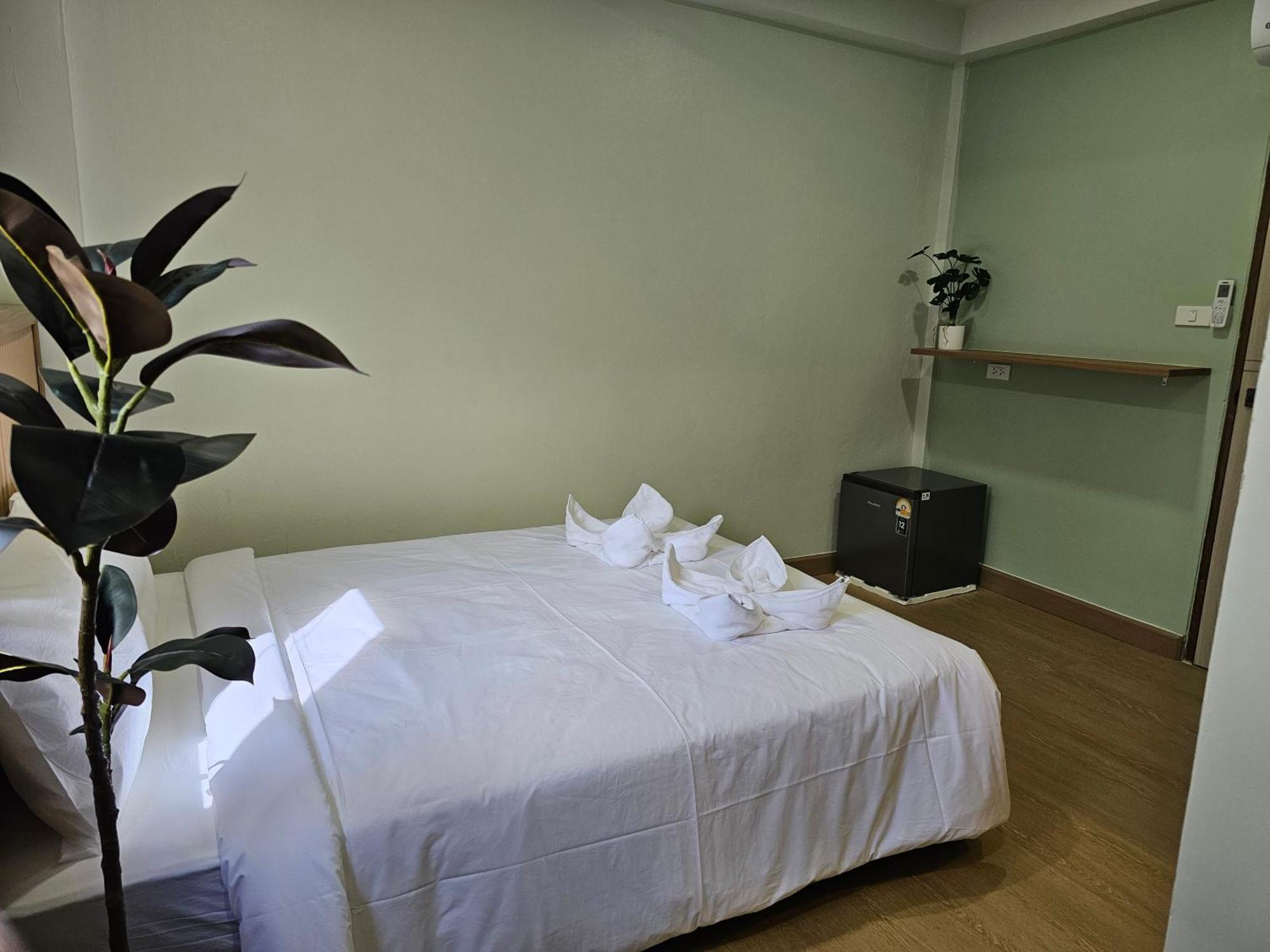Lub Nai Hostel Patong Chambre photo