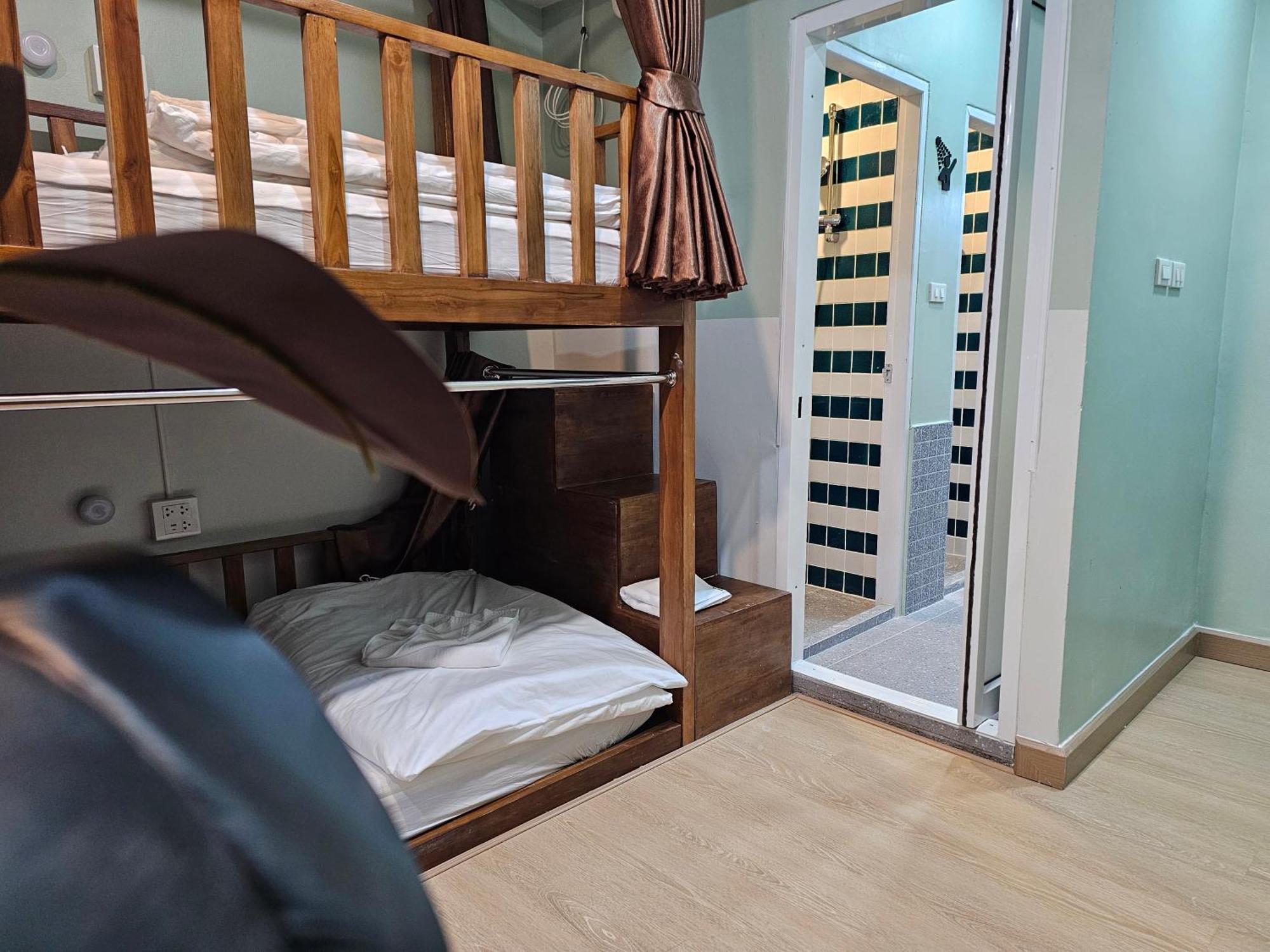 Lub Nai Hostel Patong Chambre photo